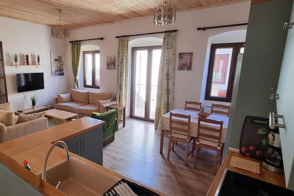 Gs Home Гитио Екстериор снимка